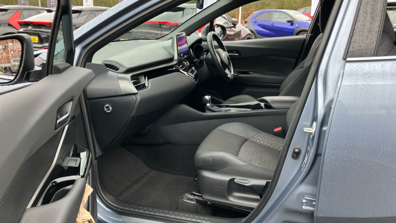 Toyota C-HR 2.0 Hybrid Design 5dr CVT Hybrid Hatchback